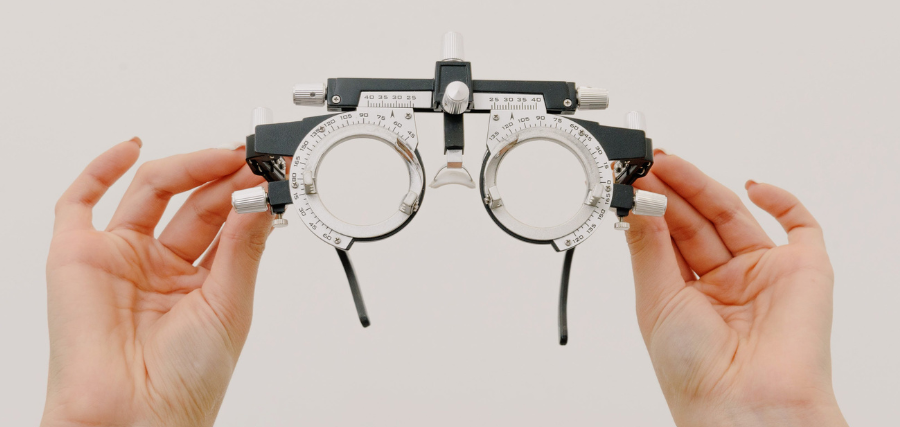 NECESITAR LENTES Y NO USARLOS... TIENE CONSECUENCIAS