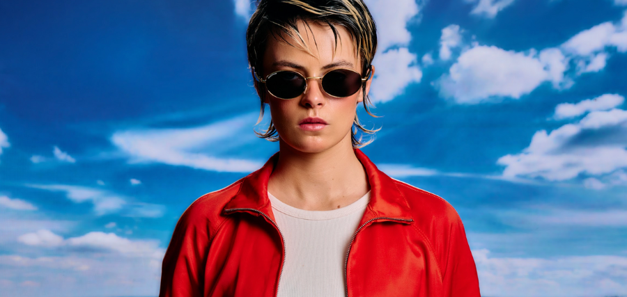 LA ARMADURA INVISIBLE: EL FILTRO UV 400 ES EL LUJO IMPRESCINDIBLE DEL VERANO